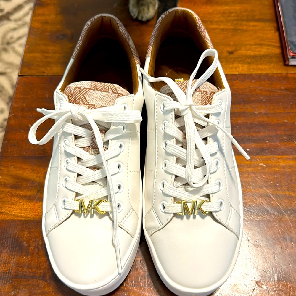Michael Kohrs Poppy Logo Tennis Shoes